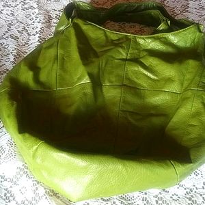I'm selling a olive green purse